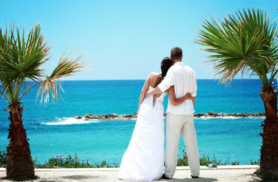 Ο γαμήλιος τουρισμός στη Σαντορίνη: Προβολή μέσα από ξένη τηλεοπτική σειρά