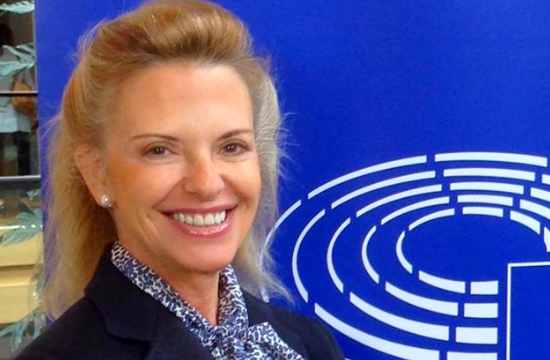 Eρώτηση Βόζεμπεργκ για τους γερμανικούς ελέγχους σε πτήσεις από την Ελλάδα