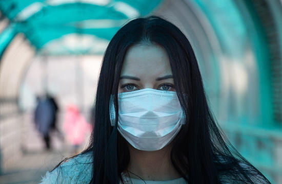 No more mandatory use of protection masks in mass means of transport in Greece