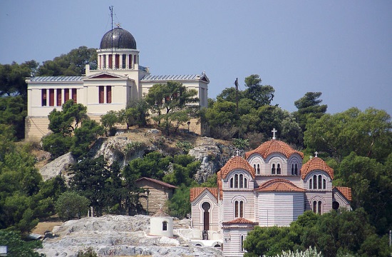 Orion nebula and Betelgeuse super-giant study at Athens Observatory