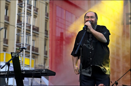 Greek popular songwriter and stand-up comedian Tzimis Panousis dies at 63