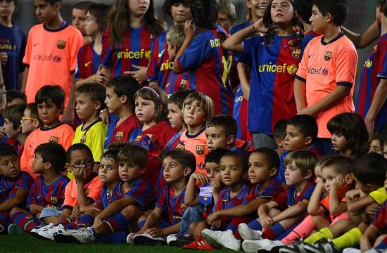 Barcelona FC offers free soccer training to child refugees at Lesvos island