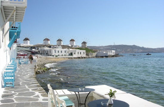 Tax inspections on Mykonos lead to local businesses' shutdowns