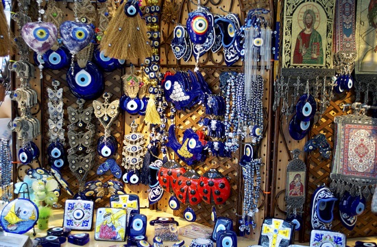 Study: Most Greeks believe that evil eye causes headaches