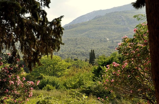 Greek government plans to refurbish former royal estate near Athens