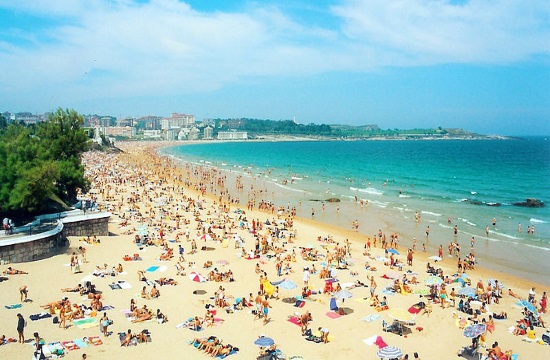 AP: Spain plans to opens its borders to Europeans on June 21