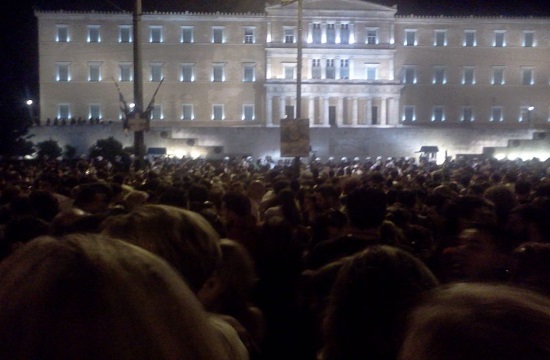 Candle Rally for Greece’s fire victims to take place on Syntagma Square in Athens
