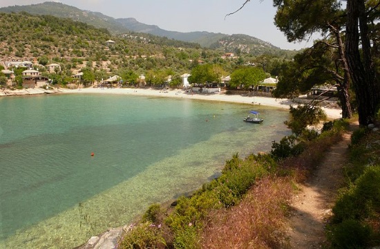 Gree Tourism Minister briefed about successful summer season on Thassos island