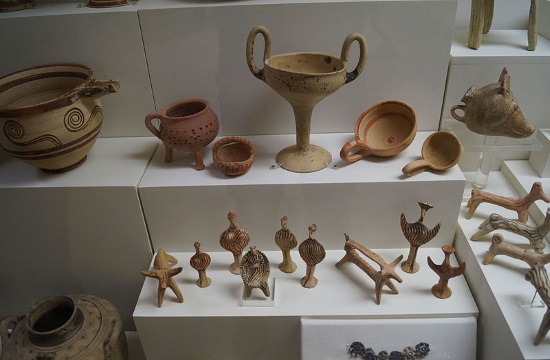 Manos Hadjidakis’ music at Piraeus Archaeological Museum on Friday