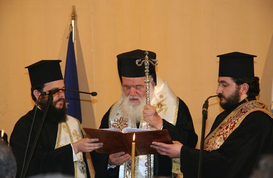 Greek PM and Archbishop Ieronymos try to reach mutual compromise