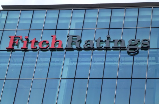 Greek bond yield falls after Fitch upgrade to B-