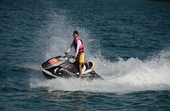Midday jet ski ban in certain beaches of Attica from June to September