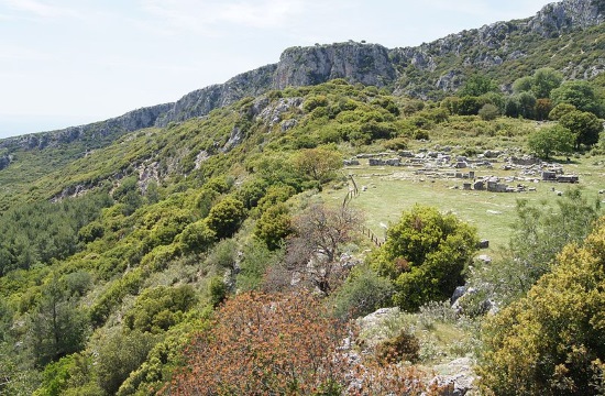 NGO Diazoma crowd funding campaign to save the ancient theatre of Cassope