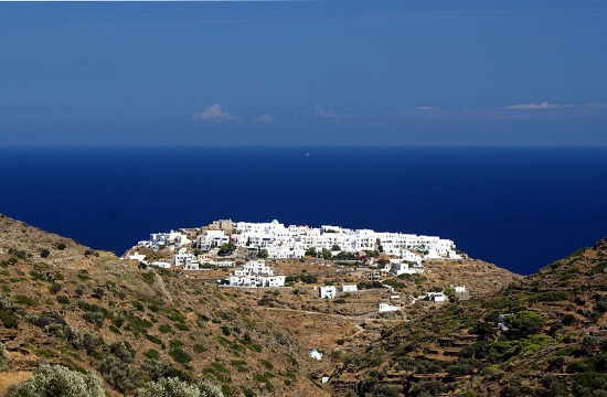 Paintings capture magic of Greek island of Sifnos for global visitors
