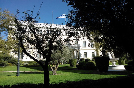 Greek president hosts drive at Presidential Mansion for World Blood Donor Day