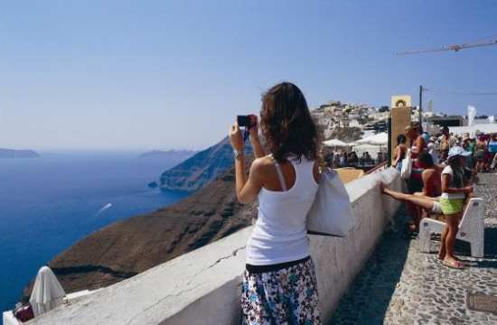 Survey: Greek Islands top destination in the world for solo travel