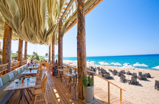 Greek Hospitality Sector survey: Hoteliers expect rise in prices and occupancy for 2018