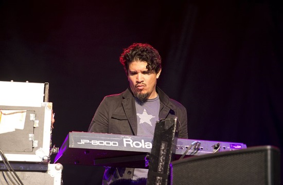 Rob Garza performance in Athens on July 26