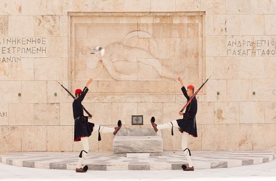 US school's graduating class in midwinter trip of a lifetime to Greece