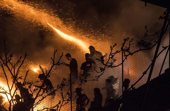 Greek Easter: Thousands of rockets in Greek island of Chios  (videos)