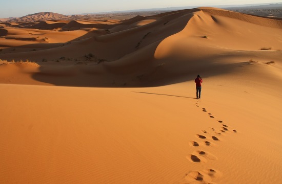 Hot air from Africa causes high temperatures in Greece