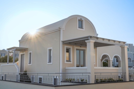 The Noverian Bios Caldera, Sunset Suites | CHC Group’s new hotel in Santorini