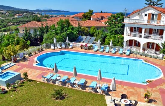 General Hotel Satisfaction Index: Greece outperforms rival destinations throughout 2015