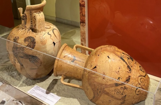 Ancient cemetery findings showcased at Archaeological Museum of Piraeus
