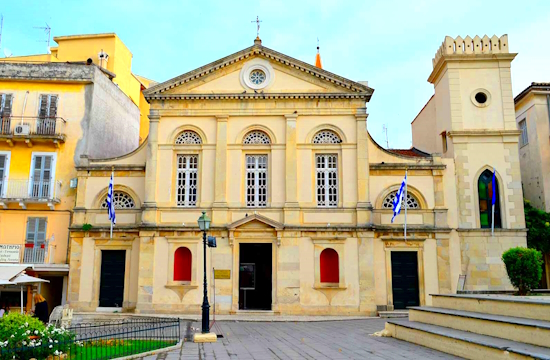 Corfu Hoteliers: Request for "freeze" of new short-term rental permits on the island