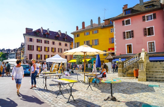 French demand for popular Mediterranean destinations is "melting"