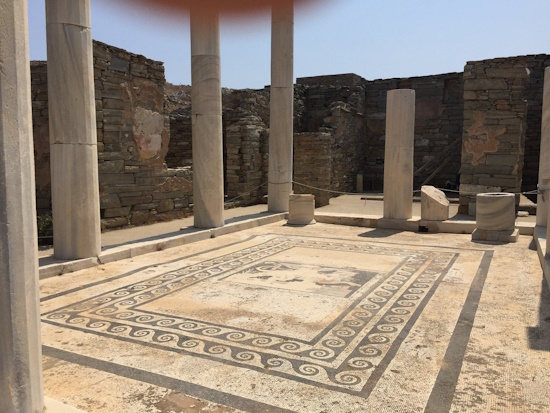 GNTO: Familiarization of Chinese journalists and Influencers with Santorini, Mykonos, Delos, and Athens