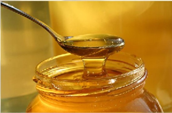 Greek family-run farm presents 24K gold infused honey
