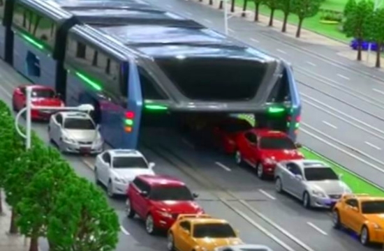 Chinese 'hoverbus of the future' carries 1,200 passengers to end traffic jams