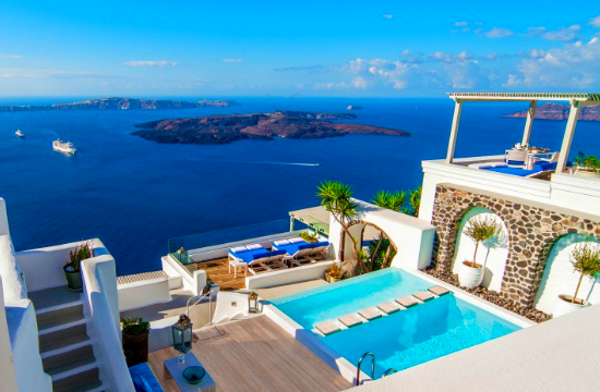 The top-10 honeymoon suites in the world for summer 2016 - one in Santorini