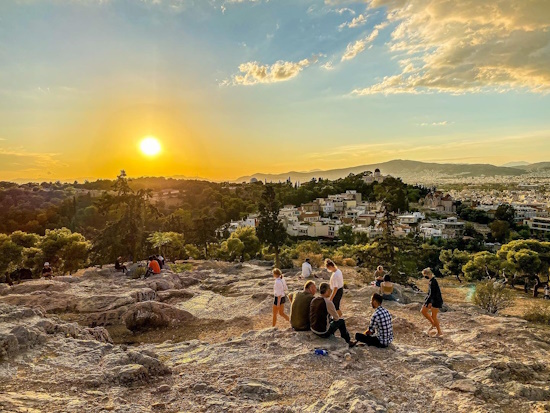 Athens Hotels | Negative performance in July - The Association of Hoteliers speaks of "dangerous stagnation"