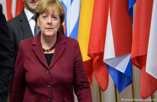 Merkel to meet with Lagarde and Juncker in Berlin over Greek issue