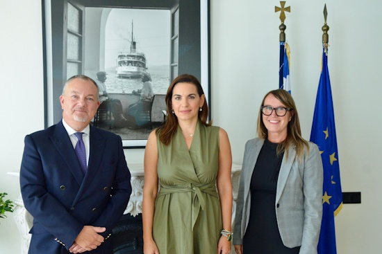 Strengthening Greek-British cooperation in tourism | Kefalogiannis meets with the Ambassador and the Consul