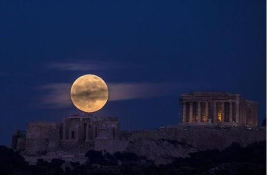 Athens Acropolis under full moon among most popular Instragram images
