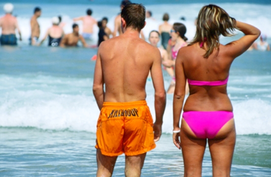 Expedia Survey: 10 most annoying "tourist tribes" you will most likely find at the beach