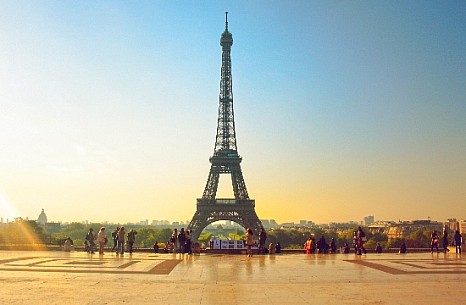 Eiffel Tower €300 million renovation for 2024 Olympic Games candidacy