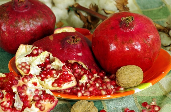 Folk Tourism: Why Greeks smash a pomegranate on New Year’s Day