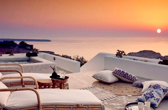 Santorini island hotel in top-10 nominated for best decoration award in the world