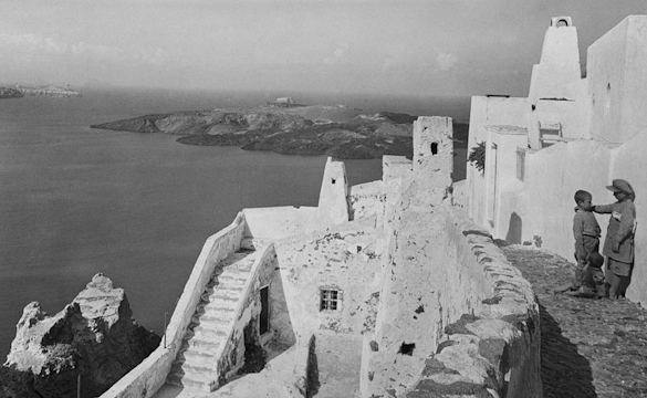 Nelly’s: Interwar Santorini | Photographic exhibition
