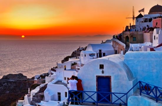 Thomson / First Choice: Santorini & Cyprus among most popular "Sunshine Saturday" destinations