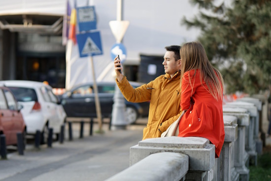 ForwardKeys | September Vacations: Couples and Solo Travelers Dominate