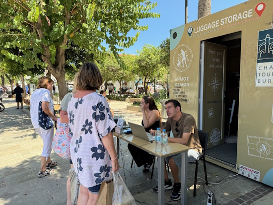 Free luggage storage in the center of Chania | The Municipality's "Suitcase" reopens
