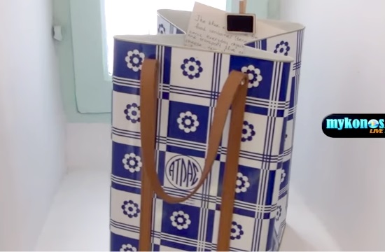 250 € bag made by olive oil and feta tin drives Mykonos crazy (video)