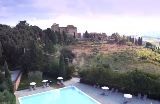 Abandoned village in Tuscany becomes a luxurious tourist resort