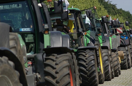 Traffic in Athens returning to normal after tractors depart from the Greek capital