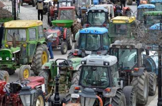 Greek farmers’ protests escalate with blockades of the national road to Athens